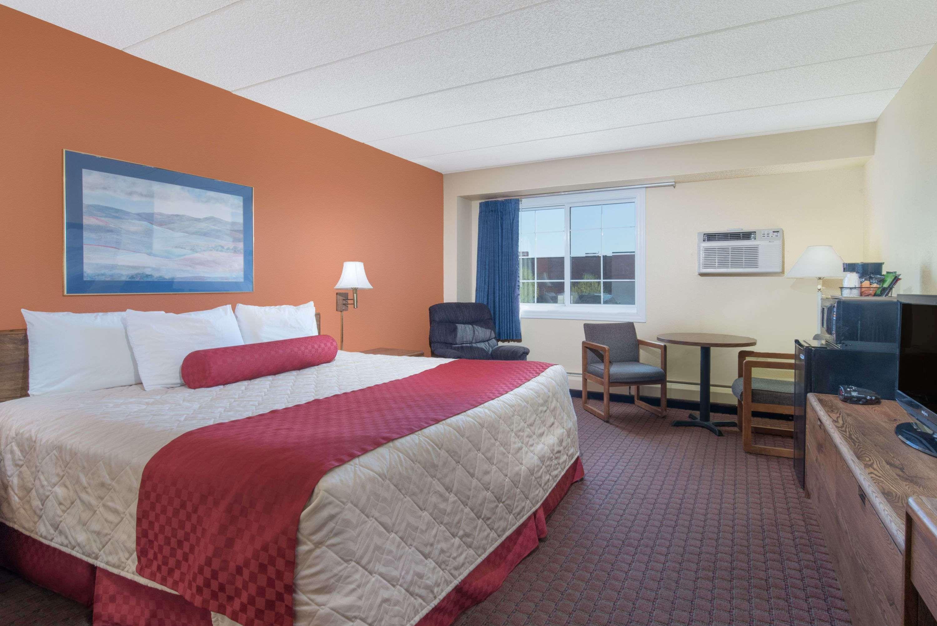 Days Inn By Wyndham Minot Exterior foto
