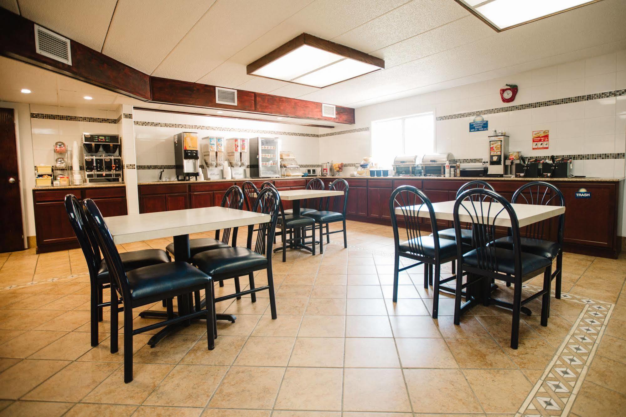 Days Inn By Wyndham Minot Exterior foto